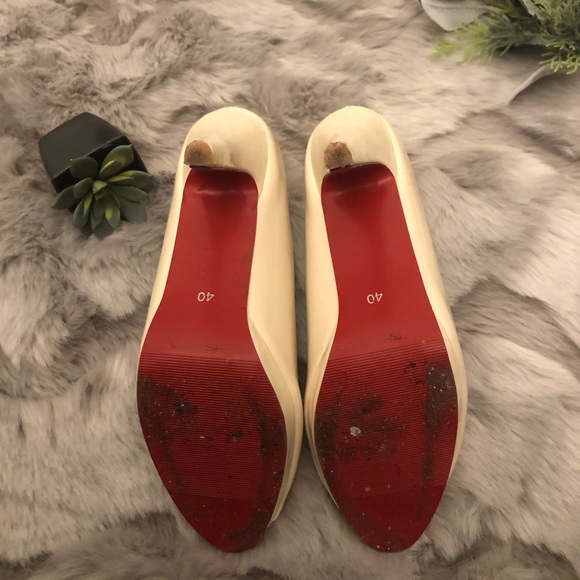 Nude Red Bottom Peep Toe Heels Size 8 - Picture 5 of 5